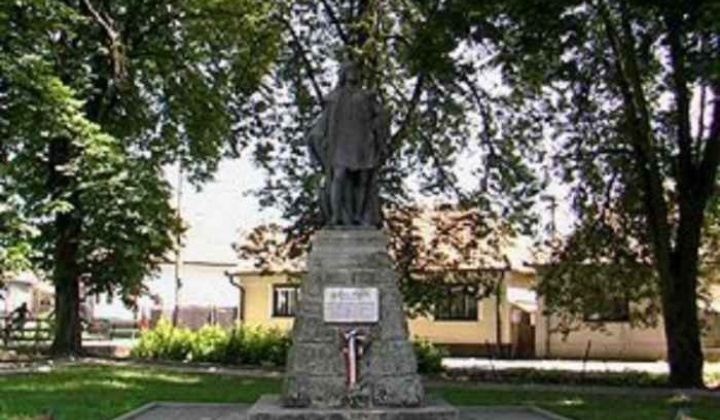 Pomník Mateja Korvina